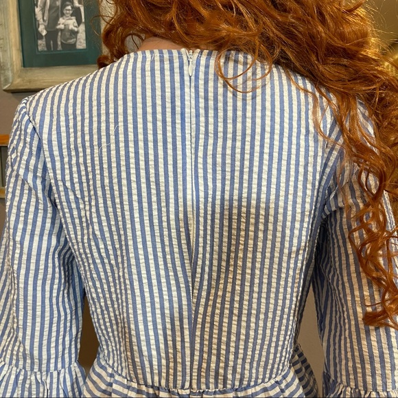 🚫SOLD🚫 Adorable blue white striped seersucker dress - Picture 14 of 16
